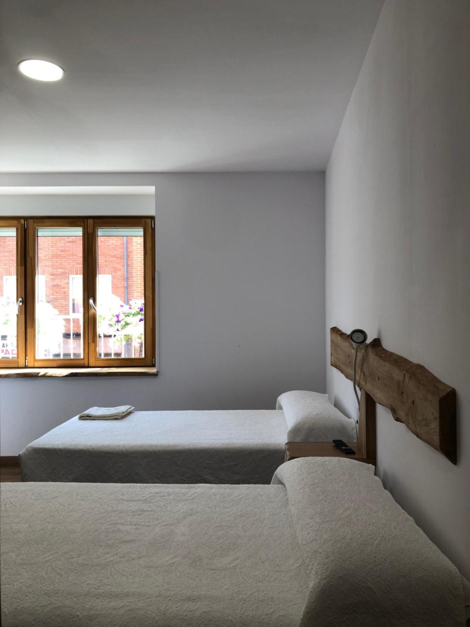 Hostal San Juan Sahagun Room photo